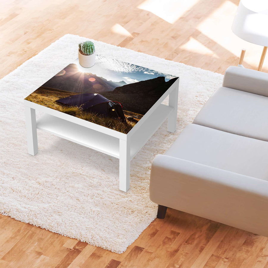Selbstklebende Folie Into the Wild - IKEA Lack Tisch 78x78 cm - Wohnzimmer