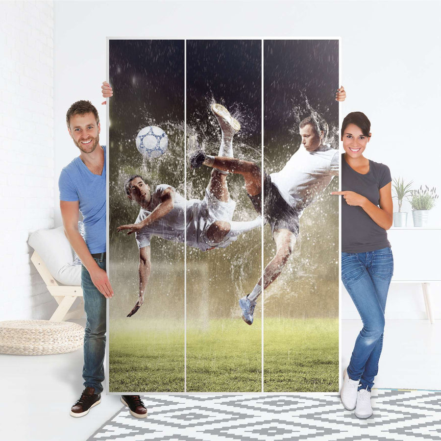 Selbstklebende Folie Soccer - IKEA Pax Schrank 236 cm Höhe - 3 Türen - Folie