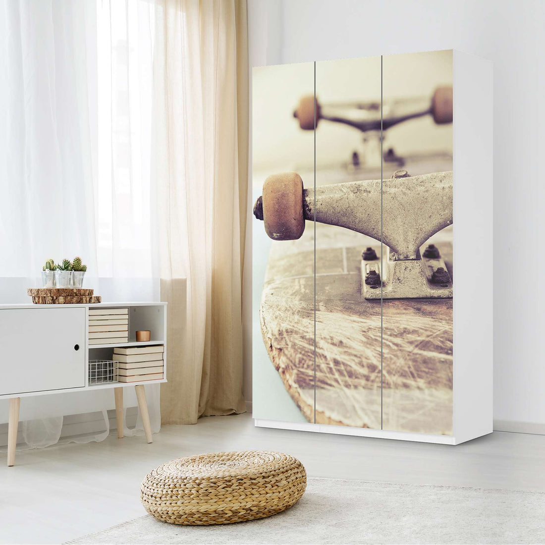 Selbstklebende Folie Skateboard - IKEA Pax Schrank 236 cm Höhe - 3 Türen - Kinderzimmer