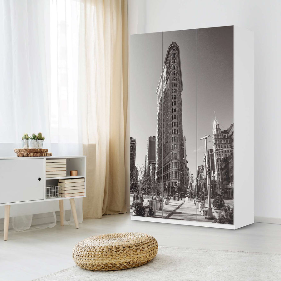 Selbstklebende Folie Manhattan - IKEA Pax Schrank 236 cm Höhe - 3 Türen - Schlafzimmer