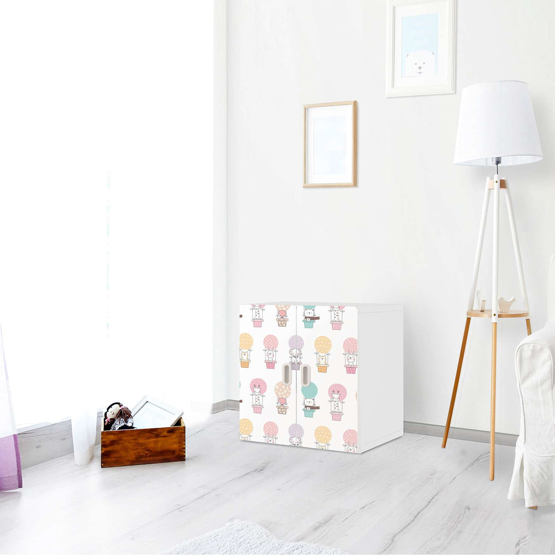 Selbstklebende Folie Flying Animals - IKEA Stuva / Fritids Schrank - 2 kleine Türen - Kinderzimmer