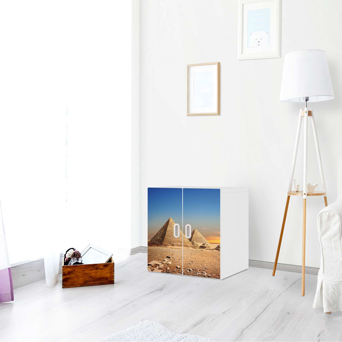 Selbstklebende Folie Pyramids - IKEA Stuva / Fritids Schrank - 2 kleine Türen - Kinderzimmer