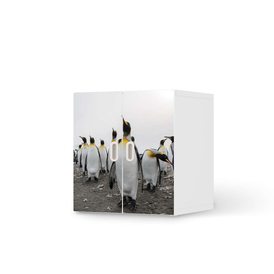 Selbstklebende Folie Penguin Family - IKEA Stuva / Fritids Schrank - 2 kleine Türen  - weiss