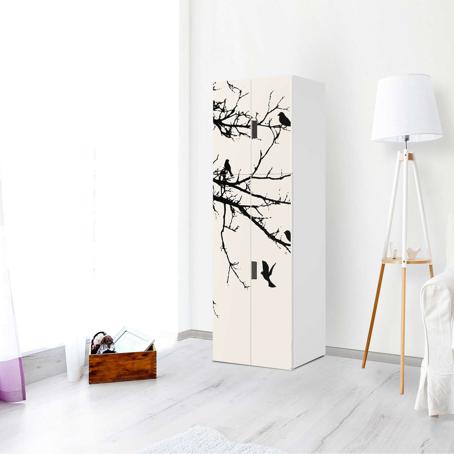 Selbstklebende Folie Tree and Birds 1 - IKEA Stuva kombiniert - 2 große Türen und 2 kleine Türen (Kombination 2) - Wohnzimmer