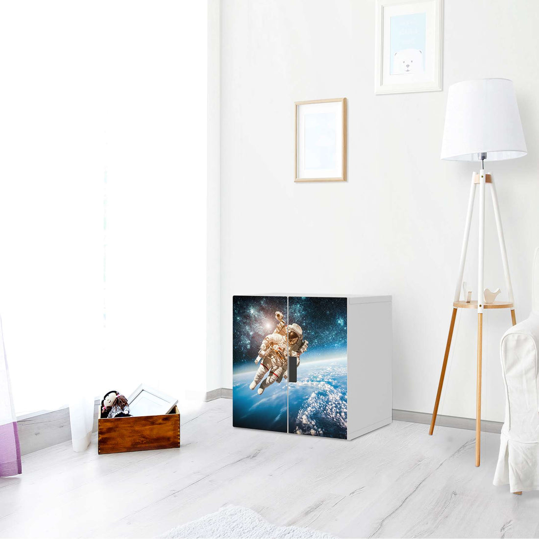 Selbstklebende Folie Outer Space - IKEA Stuva Schrank - 2 kleine Türen - Wohnzimmer