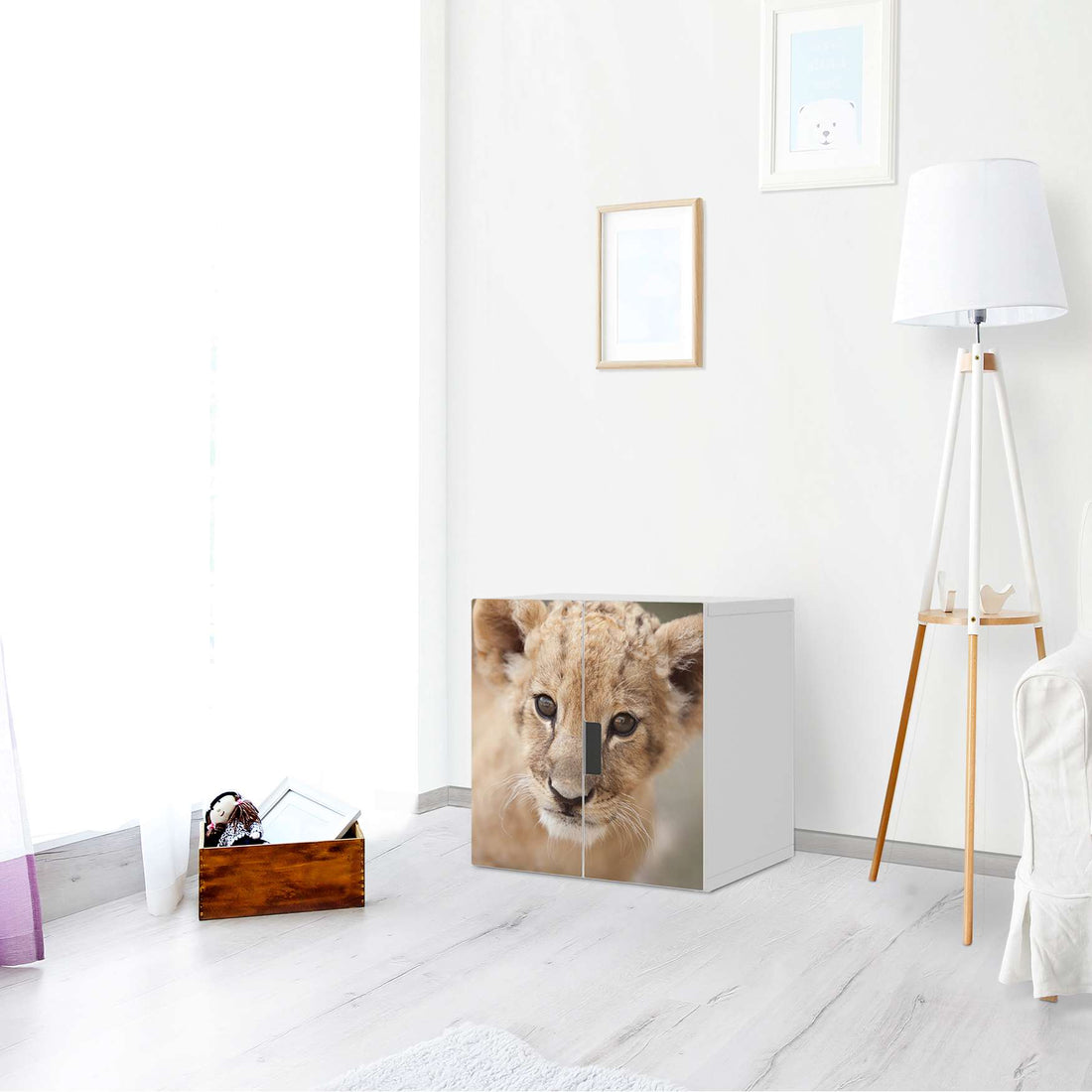 Selbstklebende Folie Simba - IKEA Stuva Schrank - 2 kleine Türen - Wohnzimmer