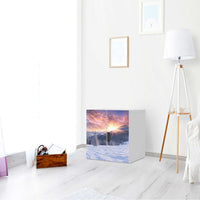 Selbstklebende Folie Zauberhafte Winterlandschaft - IKEA Stuva Schrank - 2 kleine Türen - Wohnzimmer